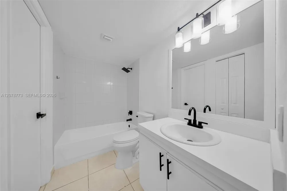 9360 Fontainebleau Blvd #208 Miami, FL 33172
