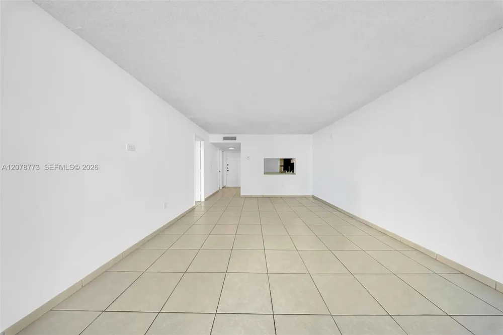 9360 Fontainebleau Blvd #208 Miami, FL 33172