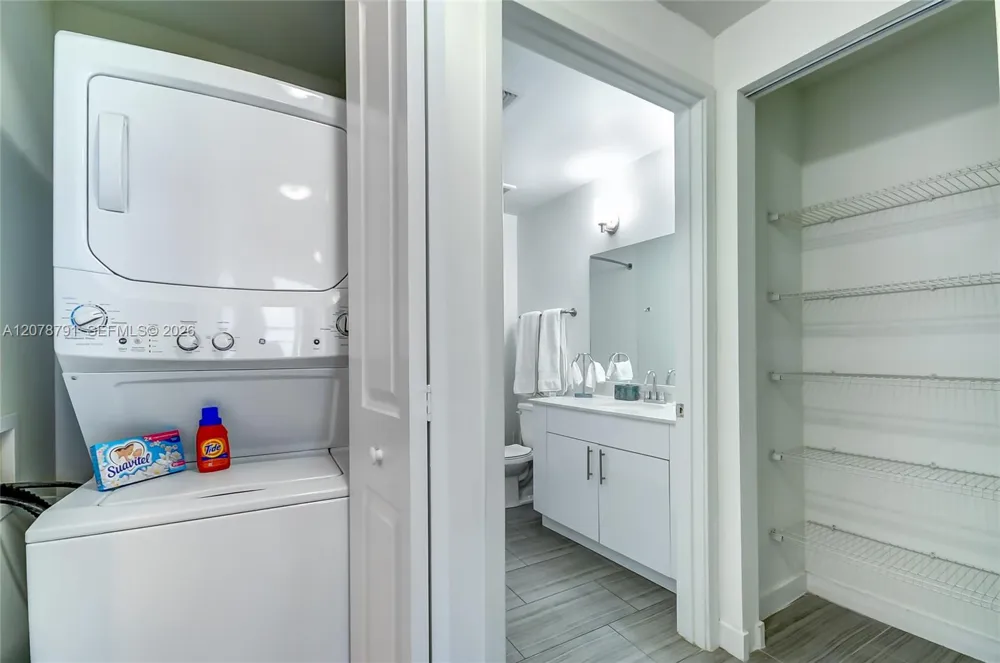 1776 Polk St #1017 Hollywood, FL 33020