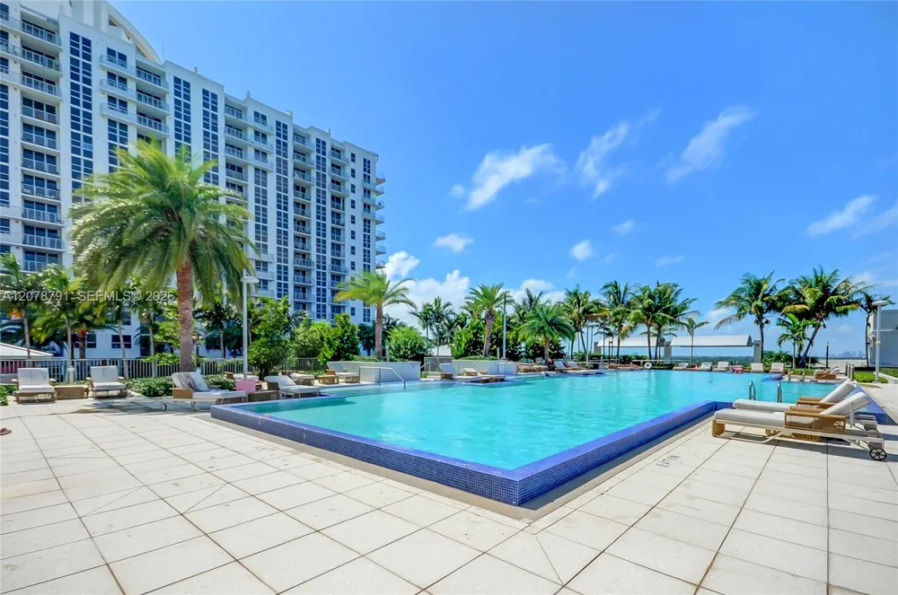1776 Polk St #1017 Hollywood, FL 33020
