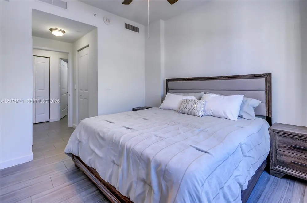 1776 Polk St #1017 Hollywood, FL 33020