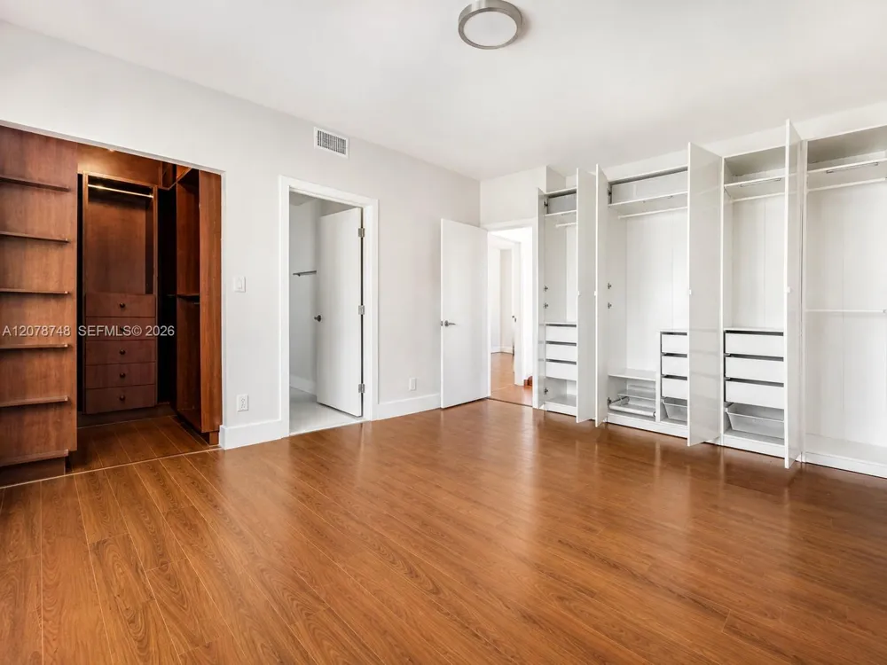 8210 NW 191st Ln #19L Hialeah, FL 33015