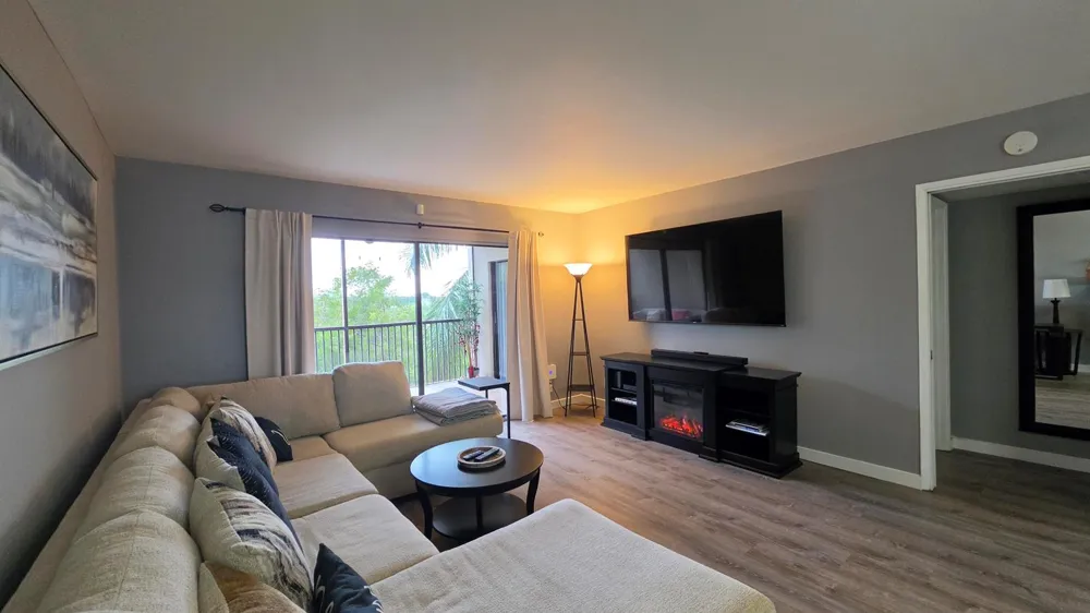 2206 S CYPRESS BEND DRIVE #504 Pompano Beach, FL 33069