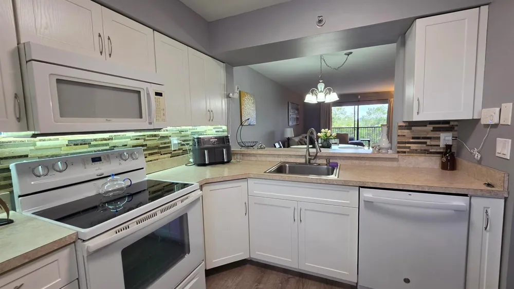 2206 S CYPRESS BEND DRIVE #504 Pompano Beach, FL 33069