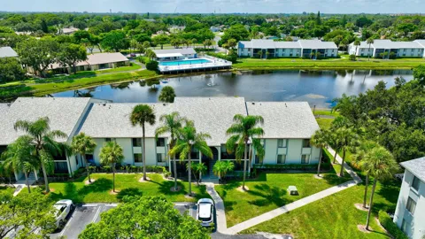1010 Green Pine Boulevard #F2