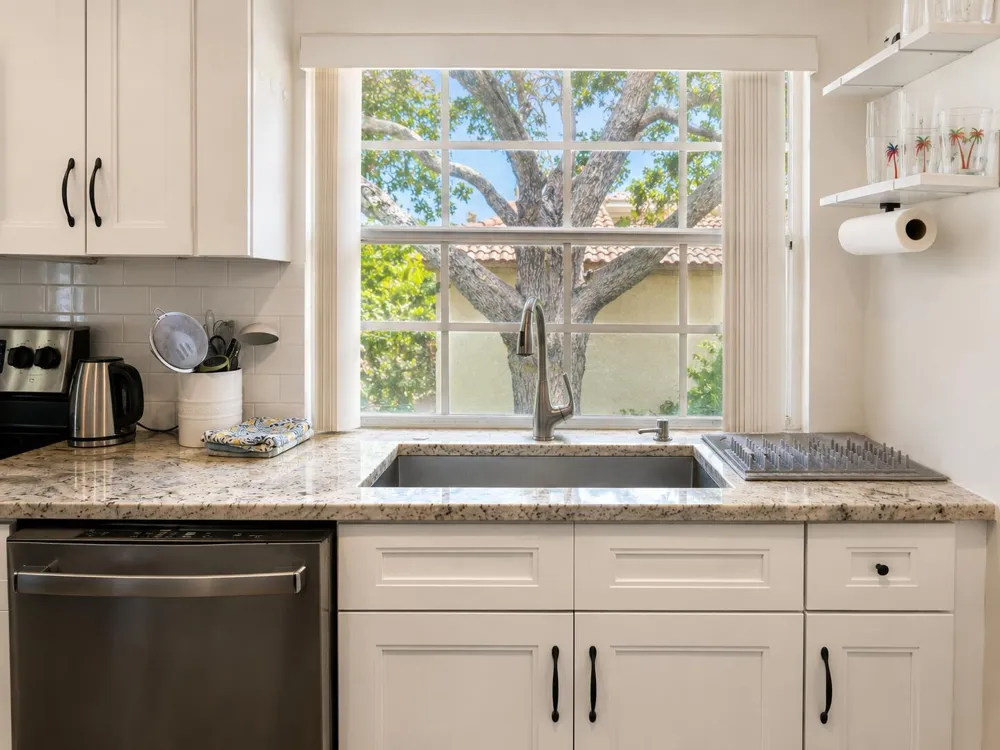 6560 VIA REGINA Boca Raton, FL 33433