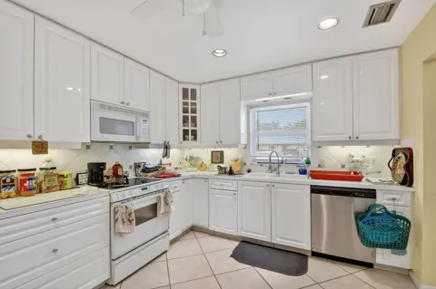 782 Nantucket Circle