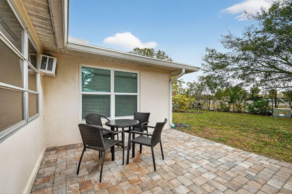 782 Nantucket Circle Lake Worth, FL 33467