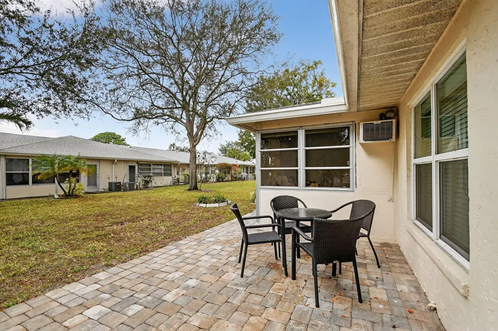782 Nantucket Circle Lake Worth, FL 33467