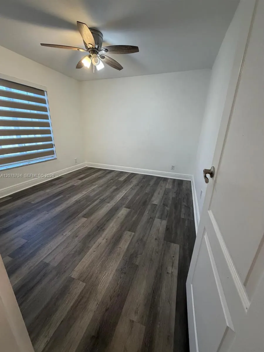 5201 Geneva Way #311 Doral, FL 33166