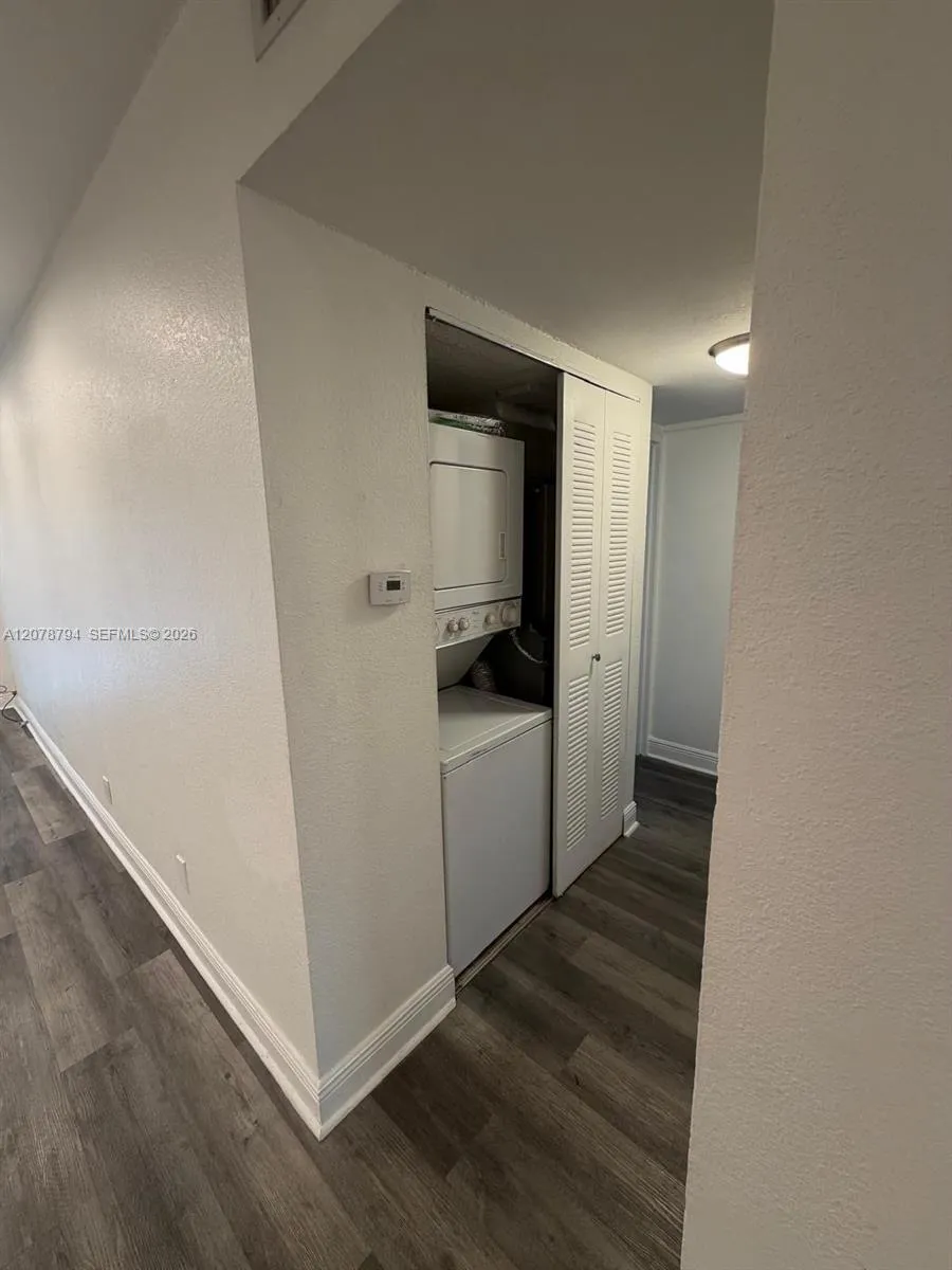 5201 Geneva Way #311 Doral, FL 33166
