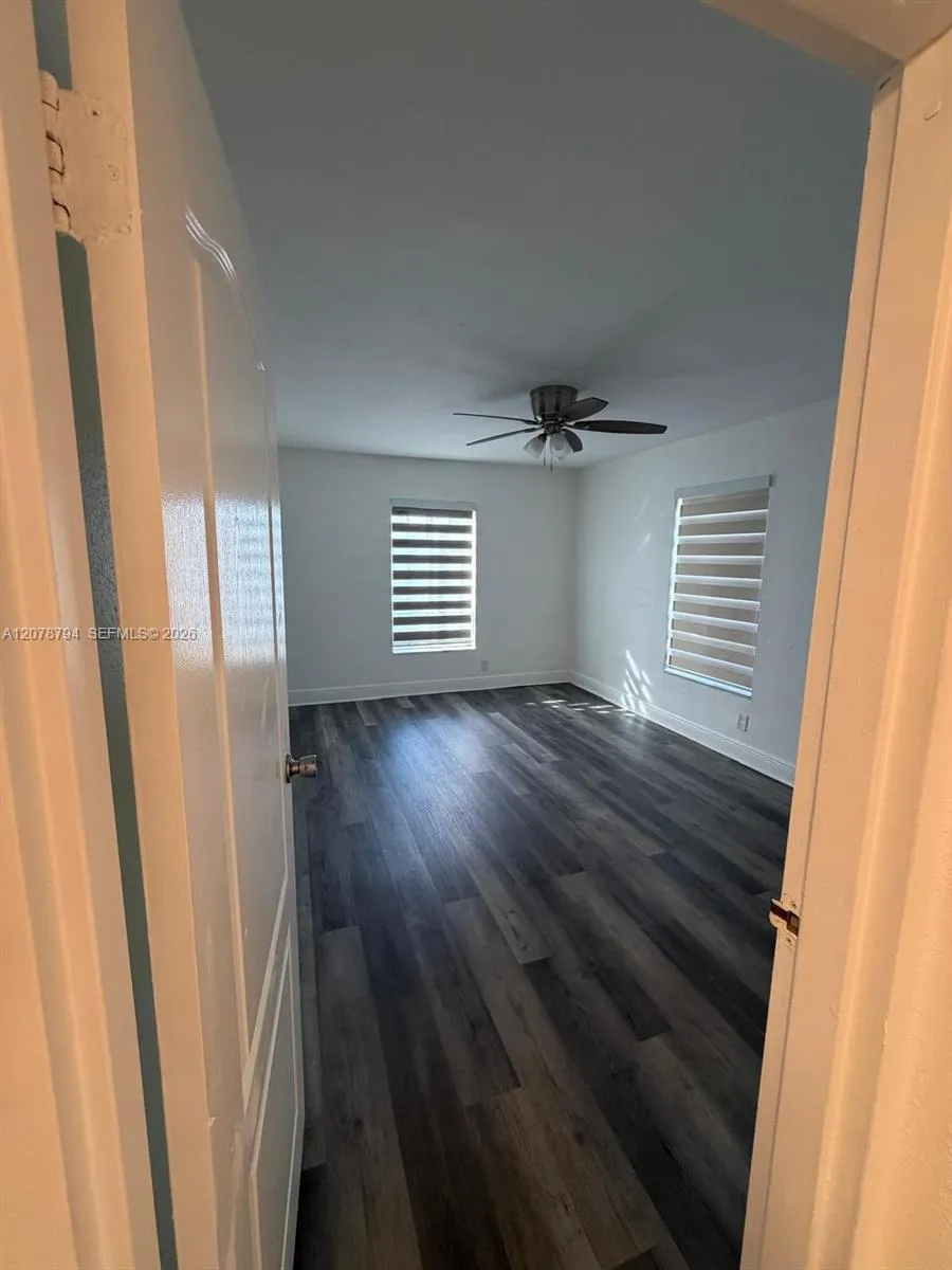 5201 Geneva Way #311 Doral, FL 33166