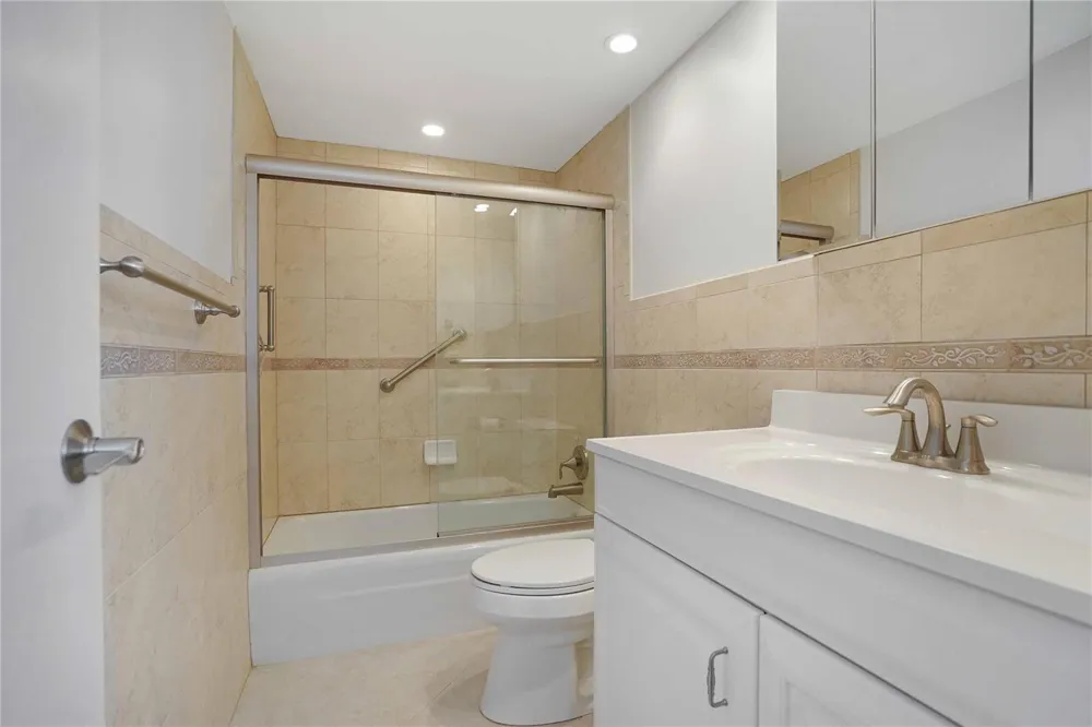 4250 GALT OCEAN DRIVE #PHB Fort Lauderdale, FL 33308