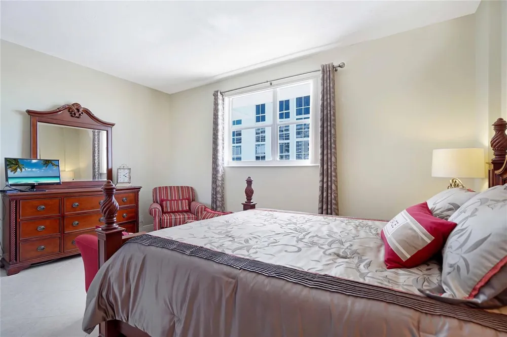 4250 GALT OCEAN DRIVE #PHB Fort Lauderdale, FL 33308