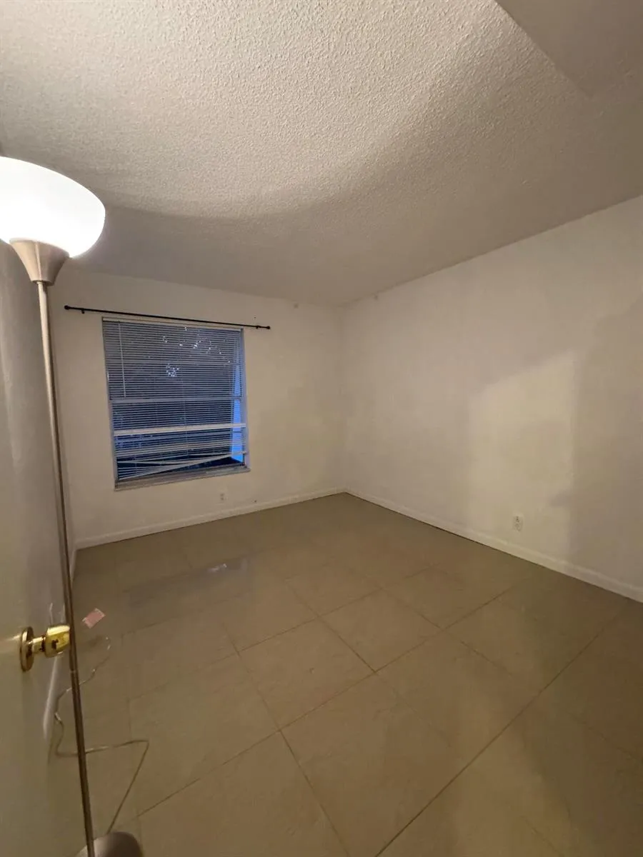 3904 SW 67th Way Davie, FL 33314