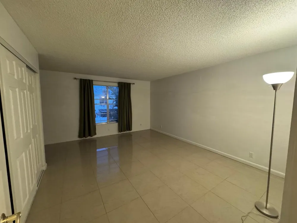 3904 SW 67th Way Davie, FL 33314