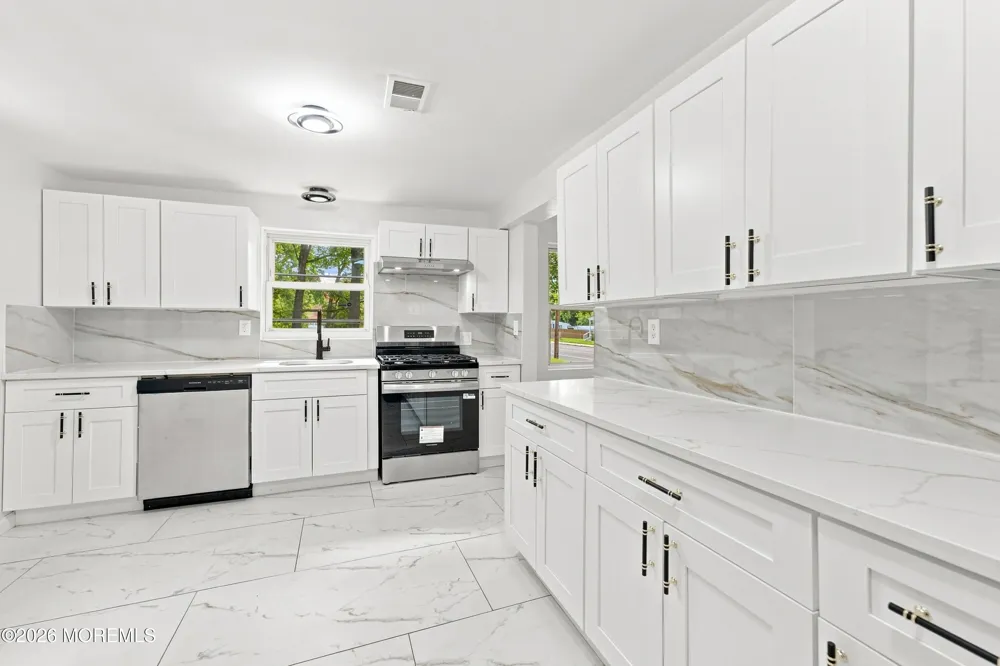 185 Rancocas Road Mount Holly, NJ 08060