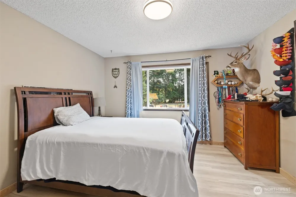 533 Hulse Road Port Angeles, WA 98362