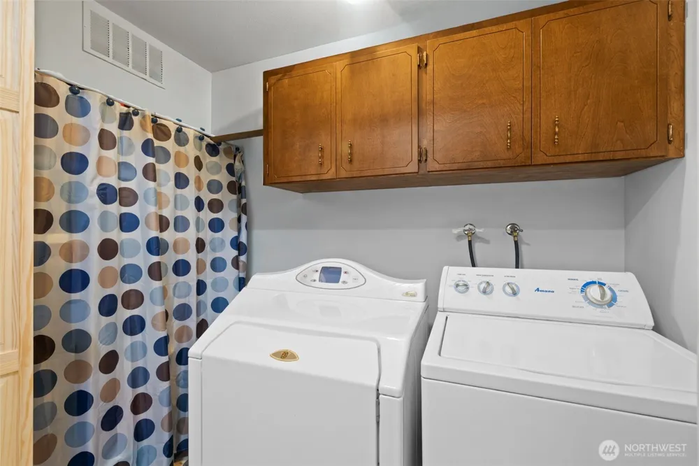 533 Hulse Road Port Angeles, WA 98362