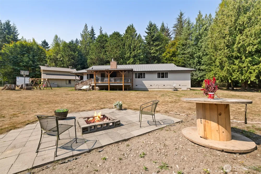 533 Hulse Road Port Angeles, WA 98362