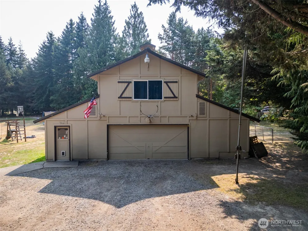 533 Hulse Road Port Angeles, WA 98362
