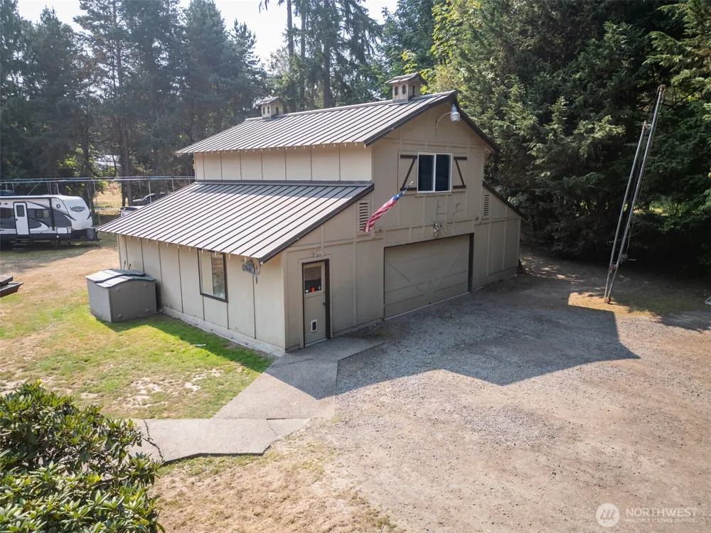 533 Hulse Road Port Angeles, WA 98362