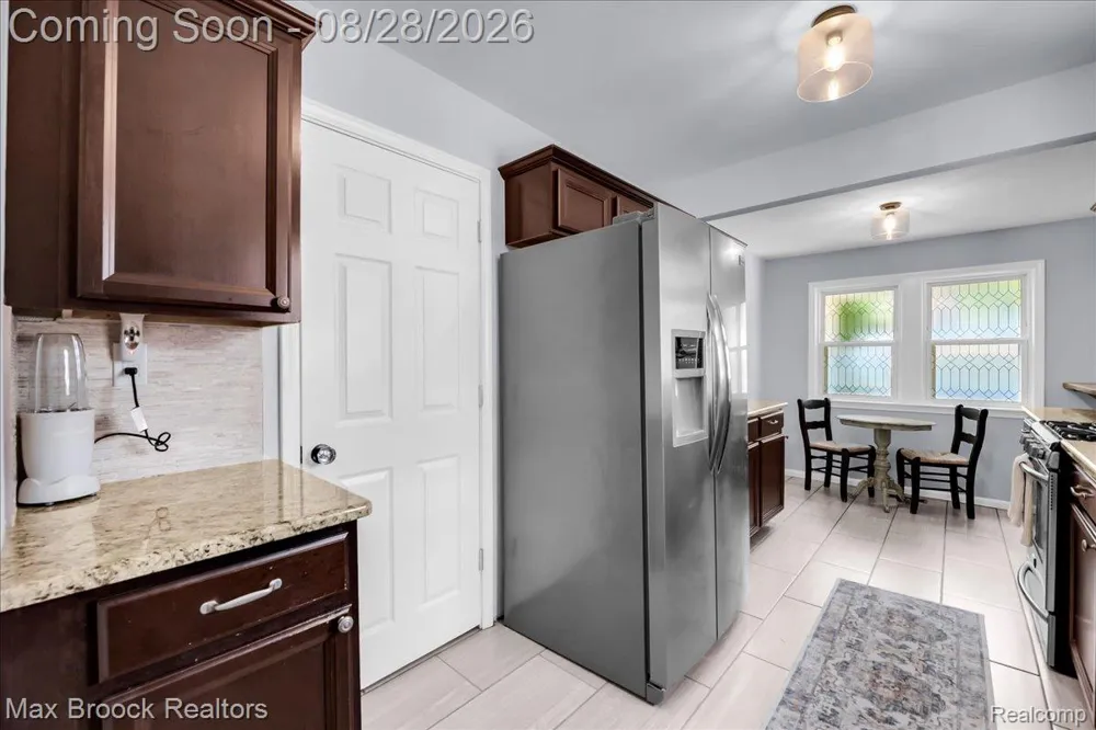 4151 Arlington Drive Royal Oak City, MI 48073