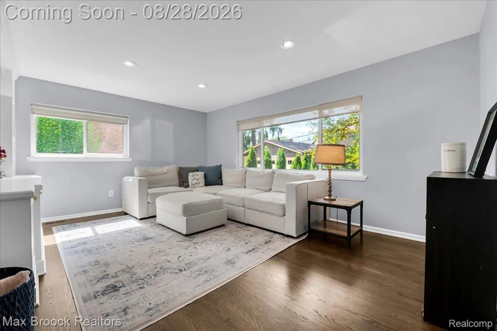 4151 Arlington Drive Royal Oak City, MI 48073
