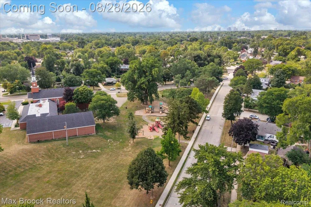 4151 Arlington Drive Royal Oak City, MI 48073