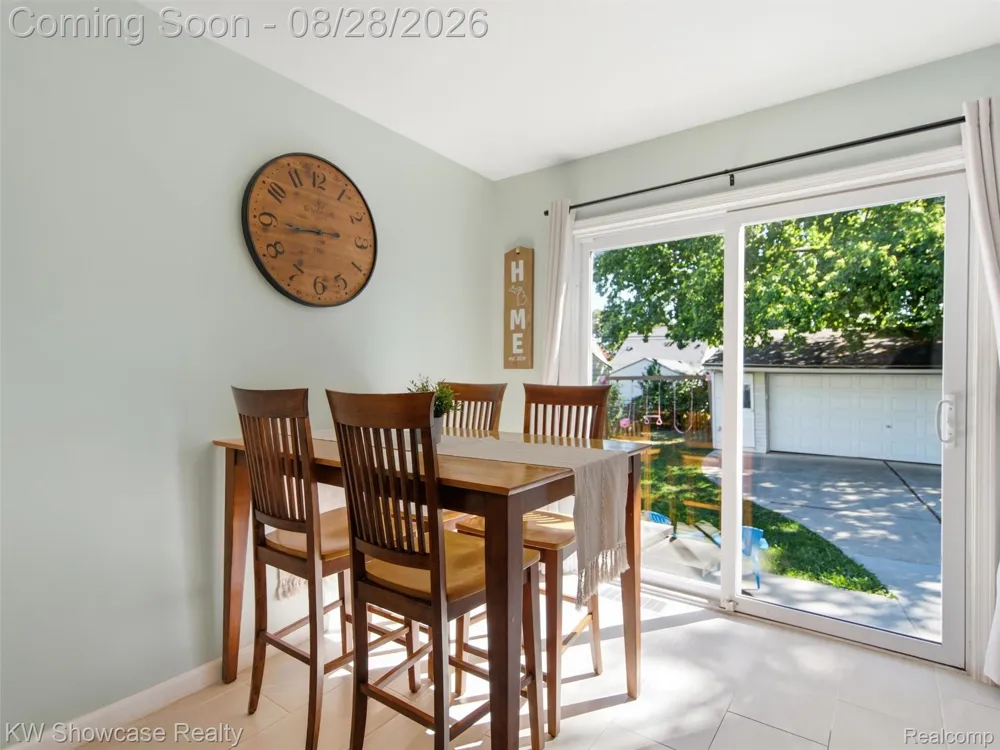 125 S Edgeworth Avenue Royal Oak City, MI 48067