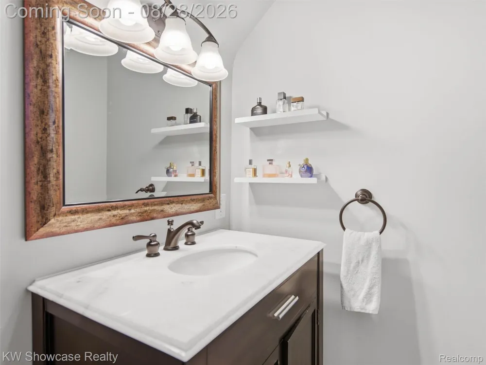 125 S Edgeworth Avenue Royal Oak City, MI 48067