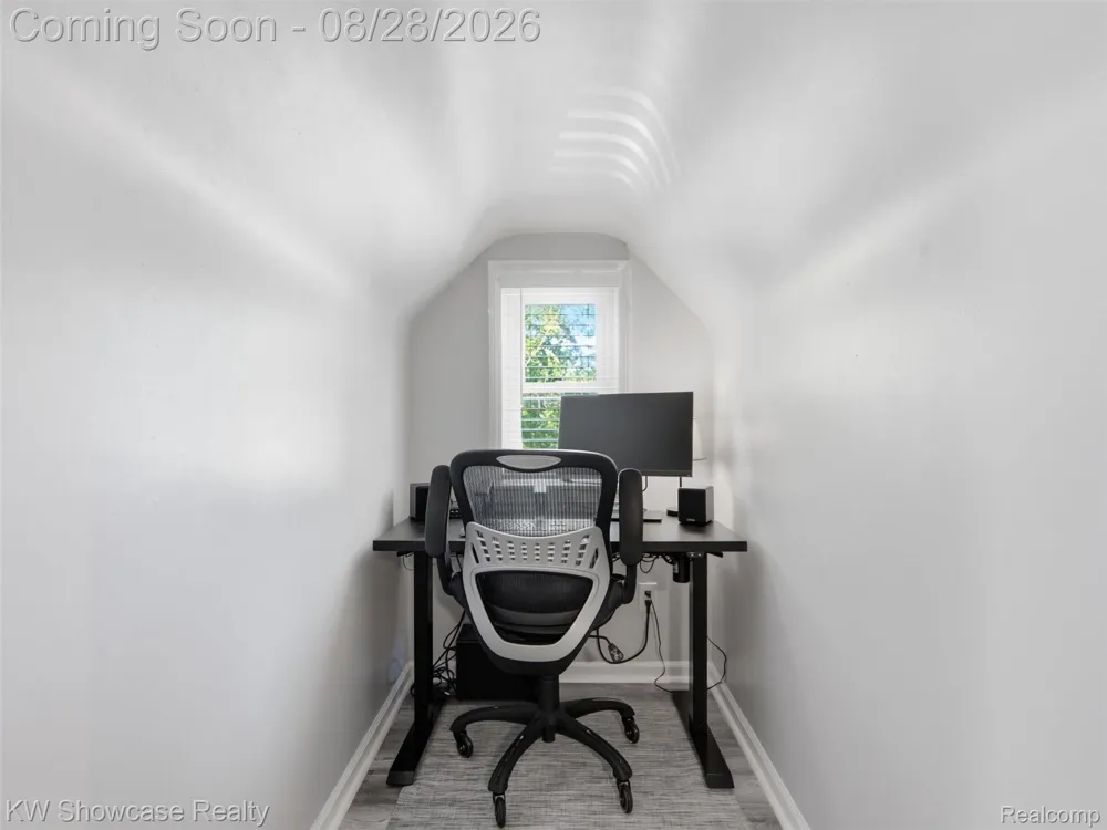 125 S Edgeworth Avenue Royal Oak City, MI 48067