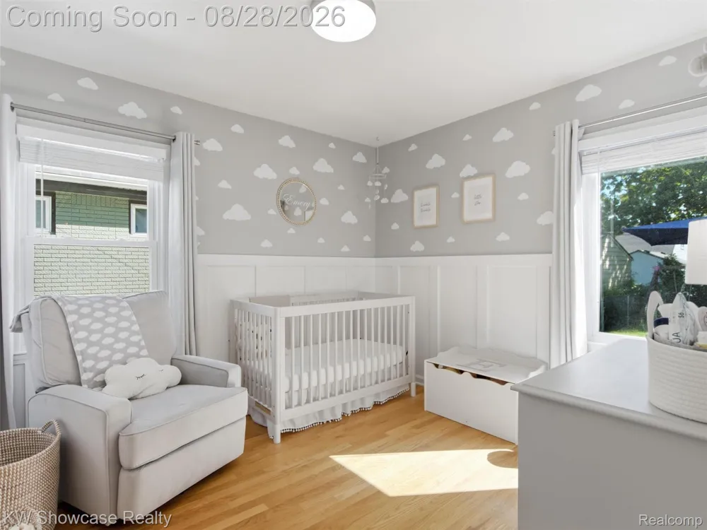 125 S Edgeworth Avenue Royal Oak City, MI 48067