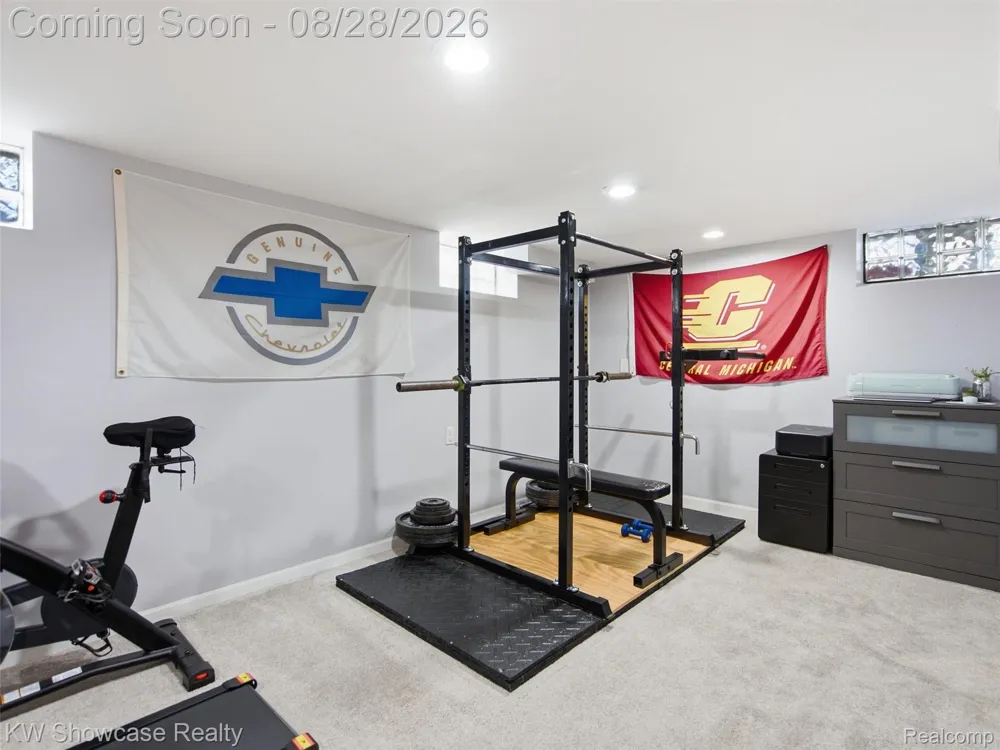 125 S Edgeworth Avenue Royal Oak City, MI 48067