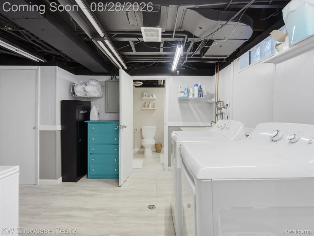 125 S Edgeworth Avenue Royal Oak City, MI 48067