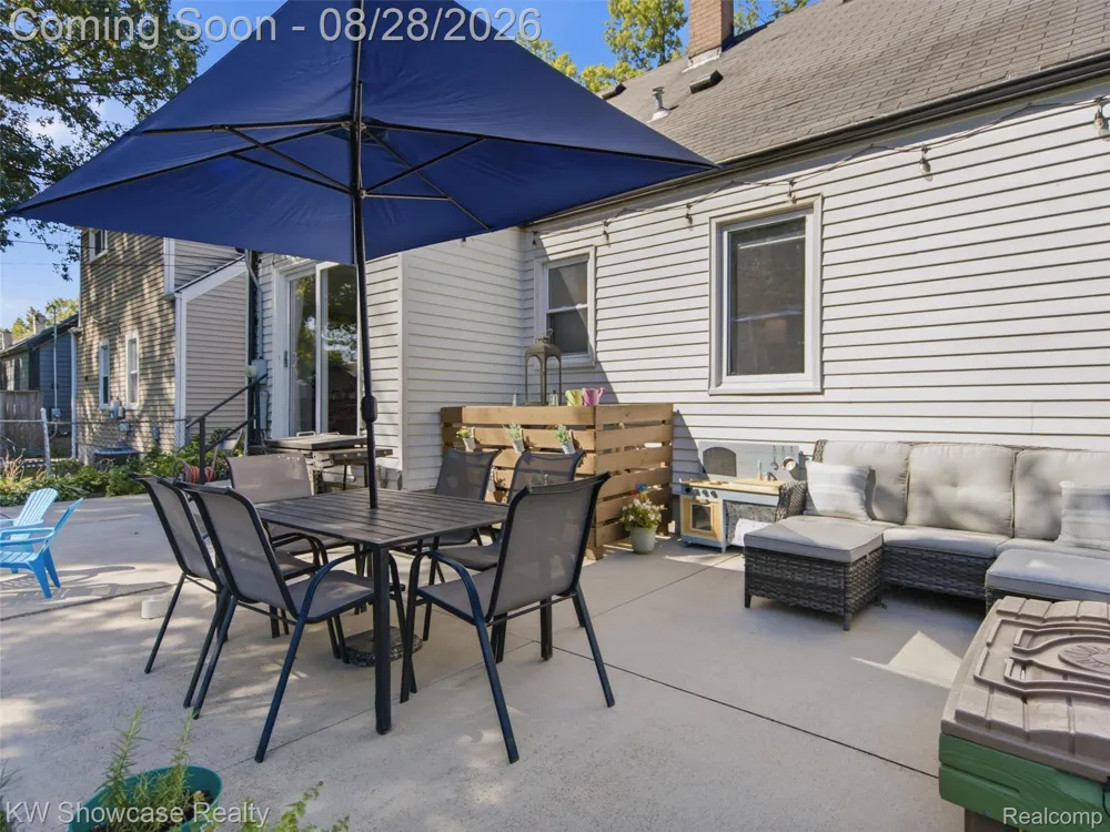 125 S Edgeworth Avenue Royal Oak City, MI 48067