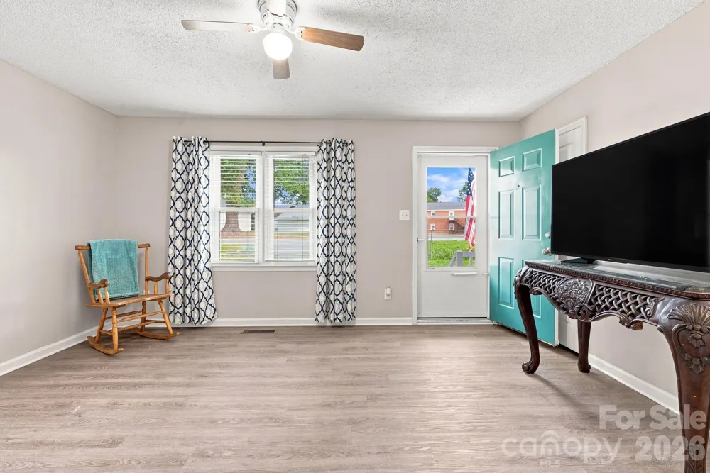 323 Avery Avenue High Point, NC 27265