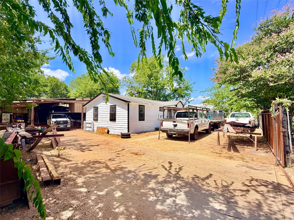701 Victor Street Austin, TX 78753