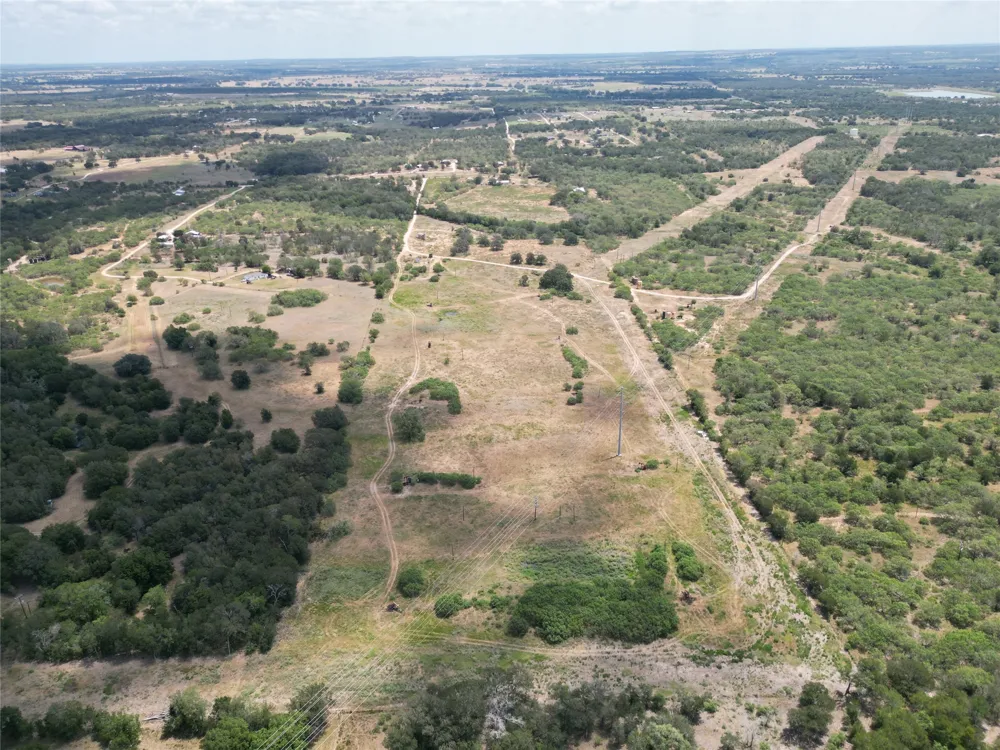 3200 Cattlemens Row Lockhart, TX 78644