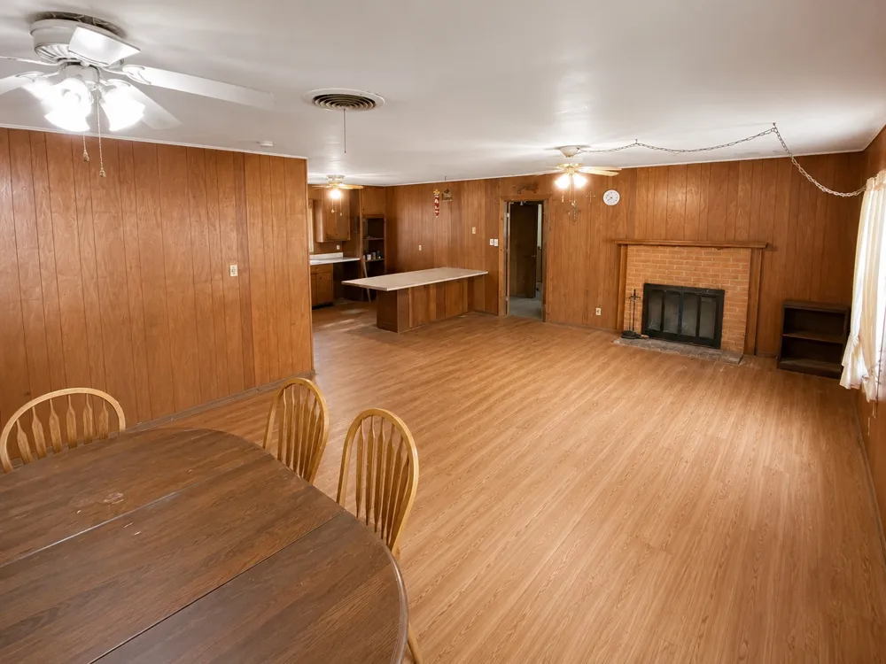 3200 Cattlemens Row Lockhart, TX 78644