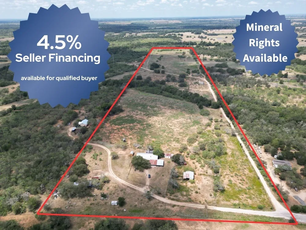 3200 Cattlemens Row Lockhart, TX 78644
