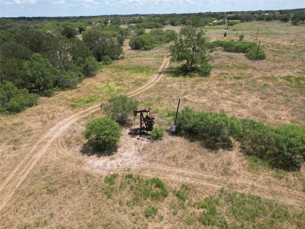 3200 Cattlemens Row Lockhart, TX 78644