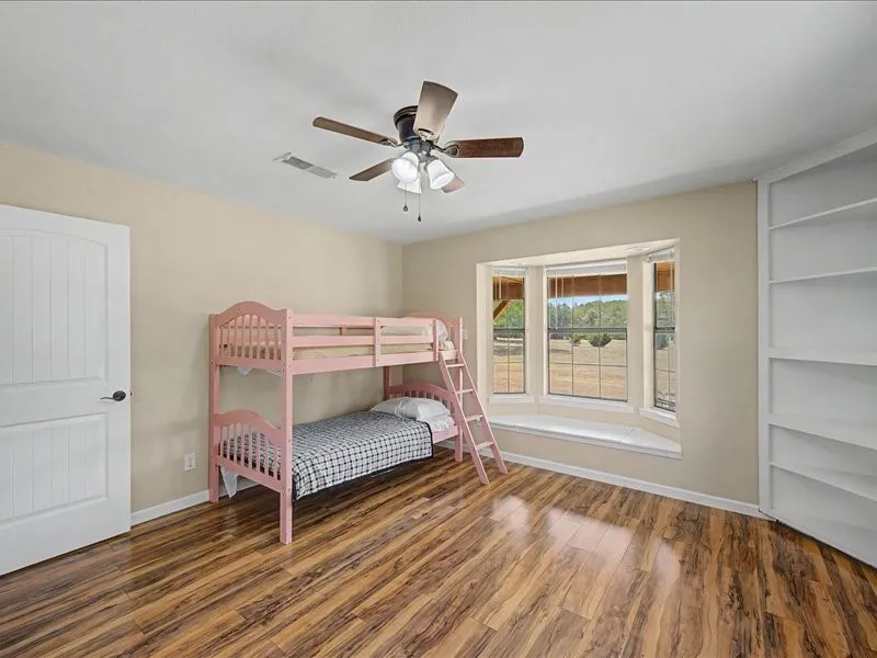 1816 County Road 2040 Ravenna, TX 75476