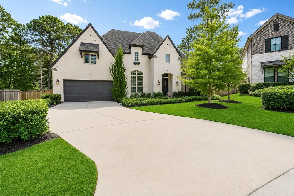107 Rosewood Forest Court Willis, TX 77318