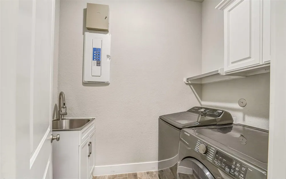 107 Rosewood Forest Court Willis, TX 77318