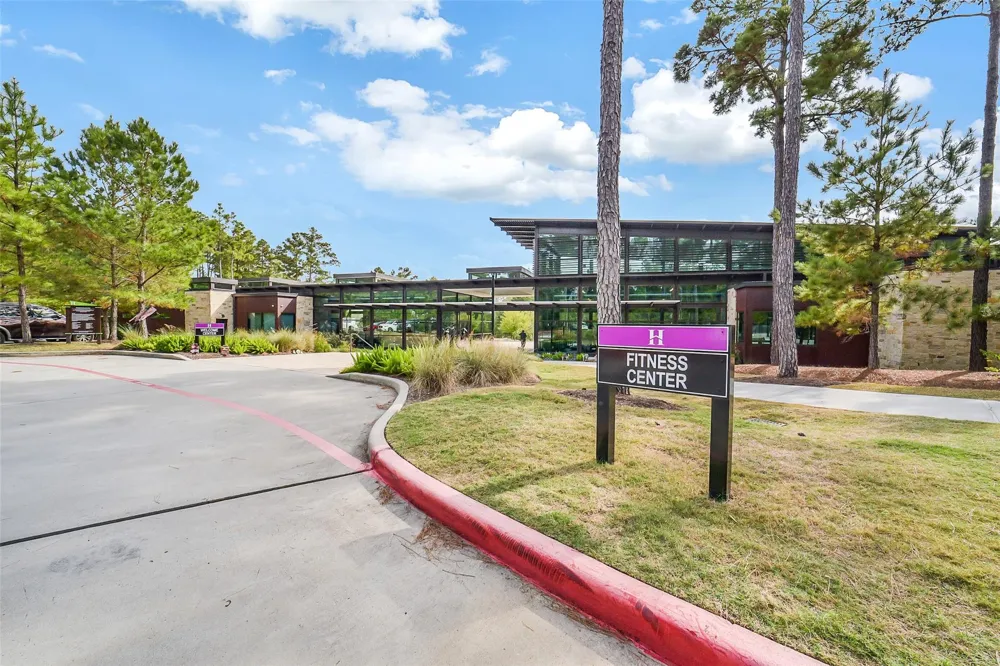 107 Rosewood Forest Court Willis, TX 77318