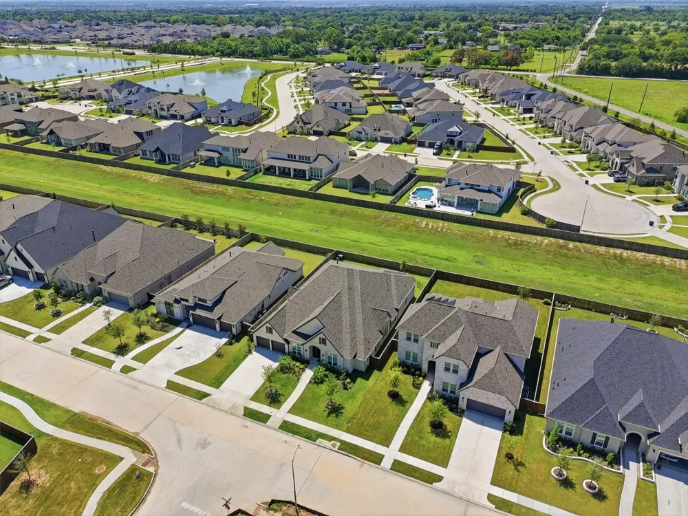 8922 Sierra Nevada Drive Manvel, TX 77578