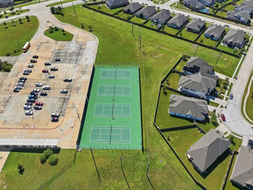 8922 Sierra Nevada Drive Manvel, TX 77578