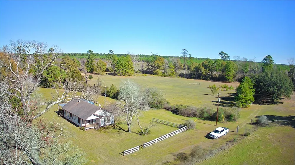 2764 Richardson Road E Livingston, TX 77351