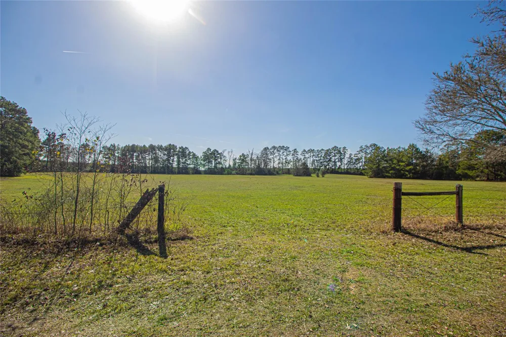 2764 Richardson Road E Livingston, TX 77351